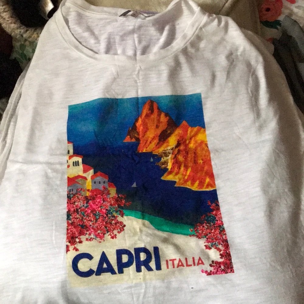 White graphic T-shirt